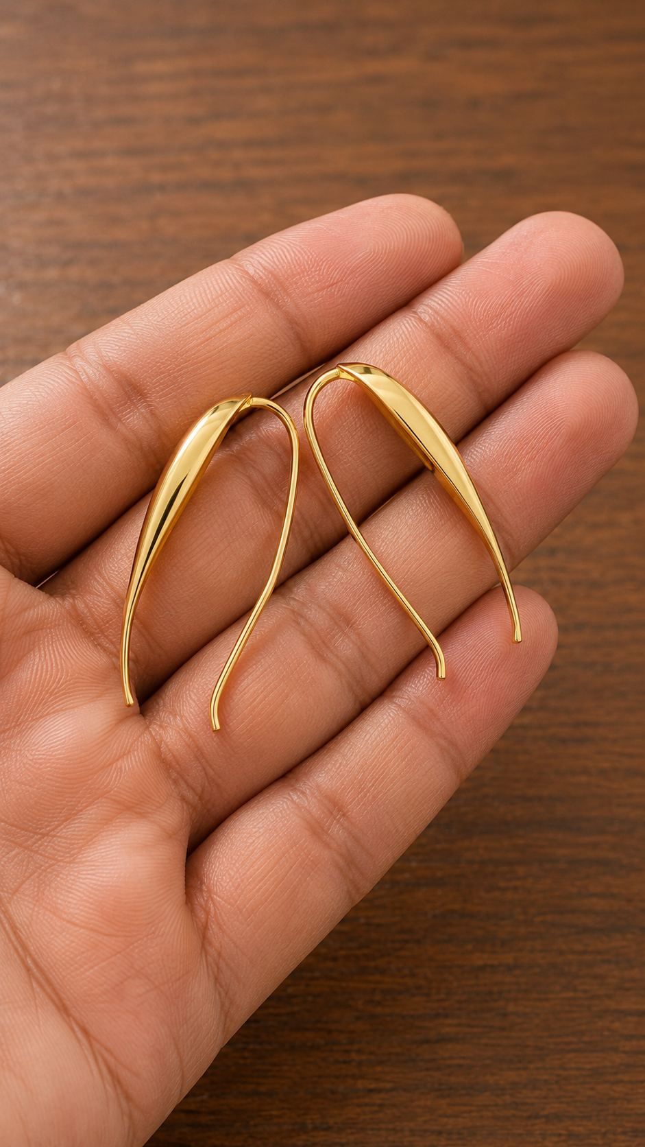 Minimalist Yellow Gold Threader Earrings, Long Curved Dangle Earrings, Modern Gold Drop Earrings, Lightweight Handmade Jewelry, Gift for Her