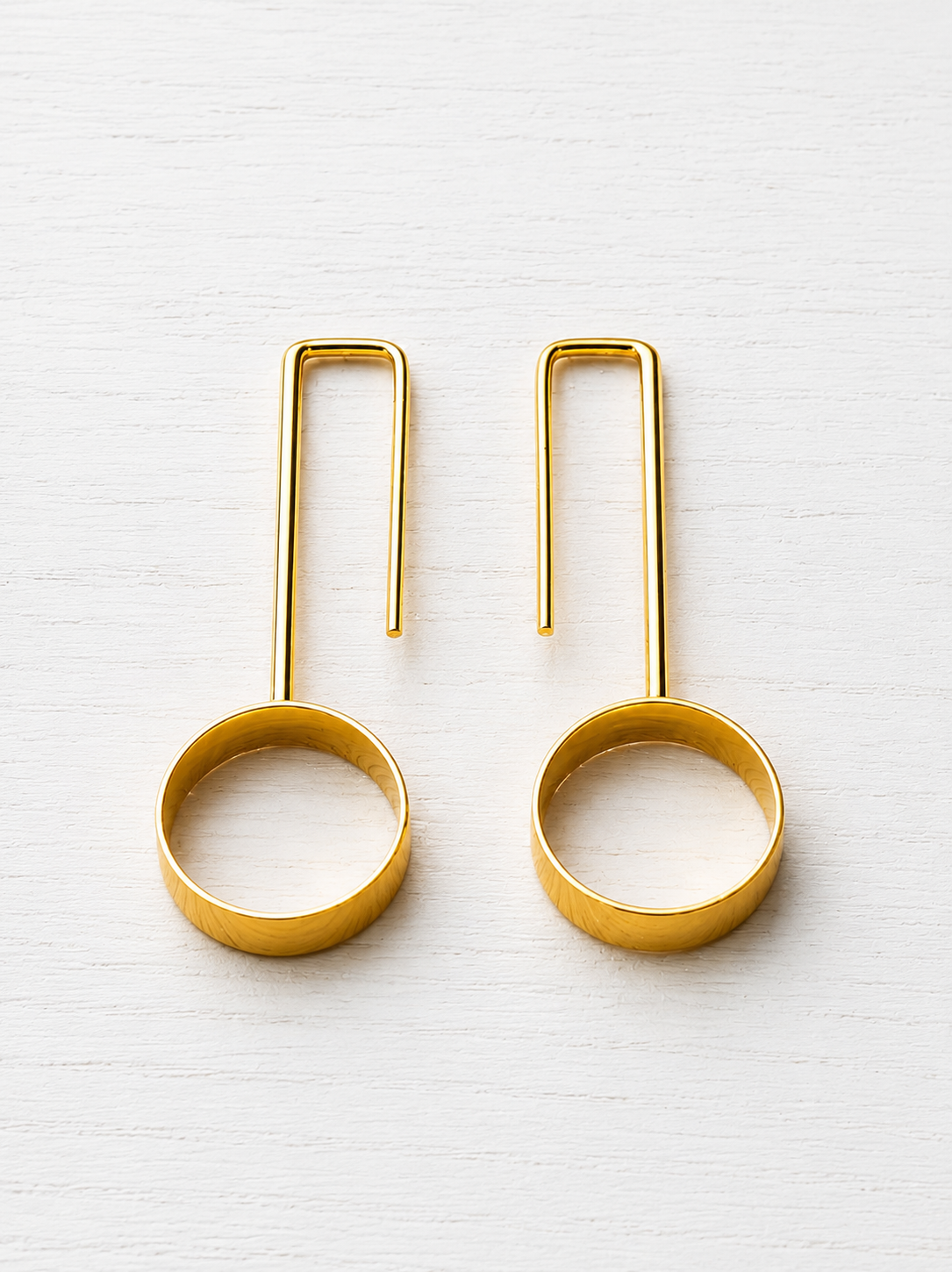 Minimalist Gold Circle Drop Earrings, Geometric Threader Earrings, Modern Dangle Earrings, Lightweight Statement Jewelry, Handmade Gift for Her