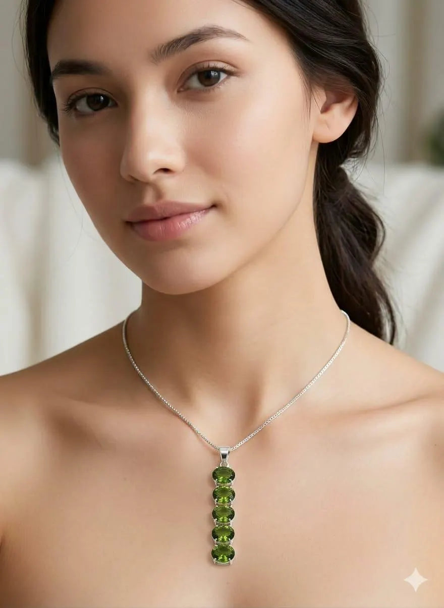 "Handcrafted 925 Silver Statement Pendant – Elegant Five-Stone Oval Green Gemstone Necklace"